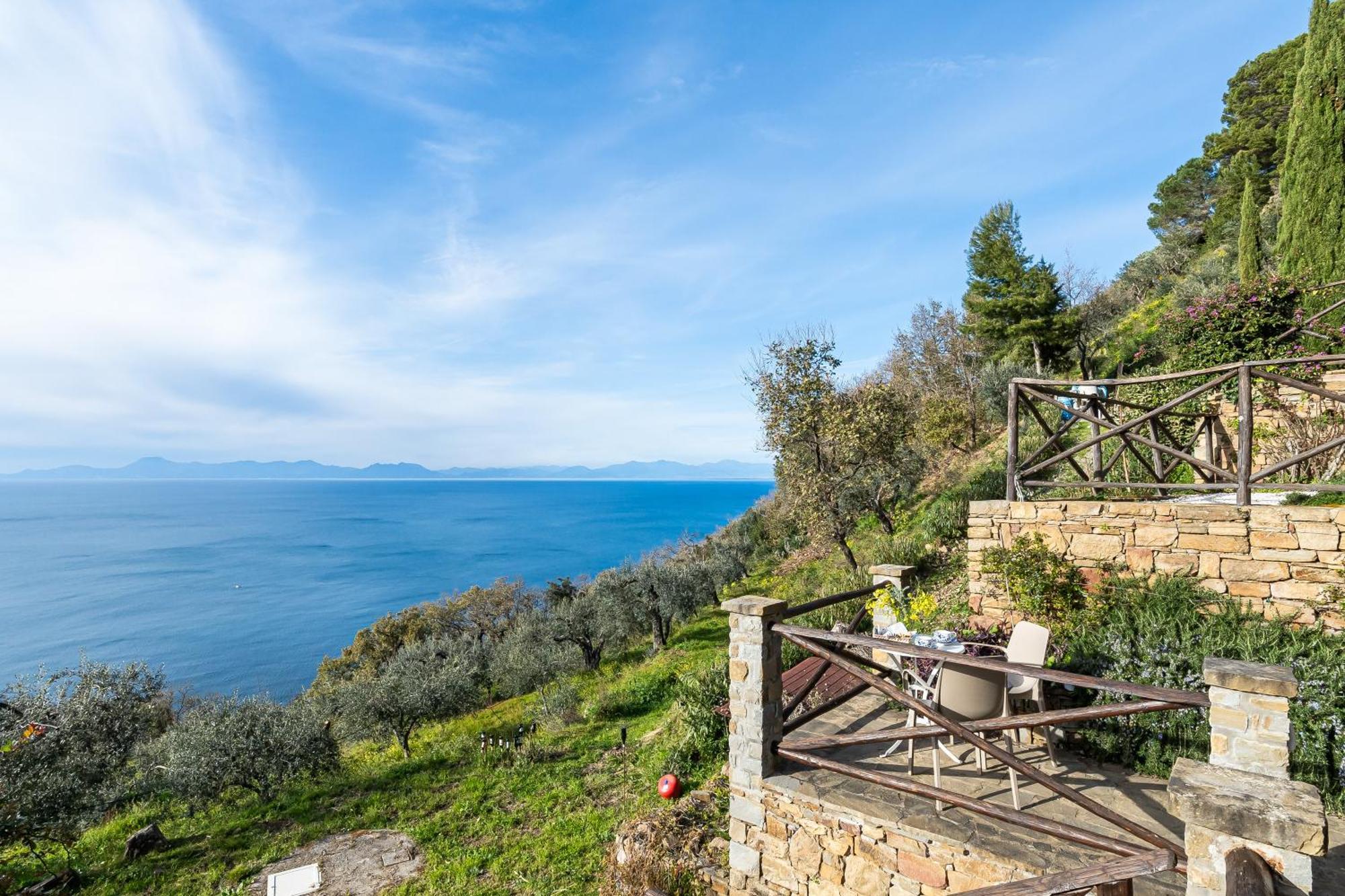 Bellezza In Cilento Panoramic Apts Castellabate Bagian luar foto