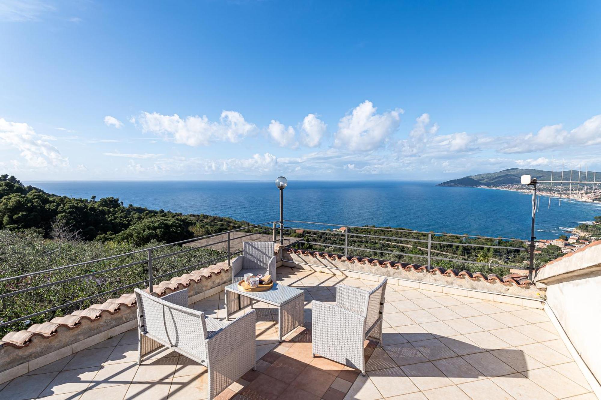 Bellezza In Cilento Panoramic Apts Castellabate Bagian luar foto