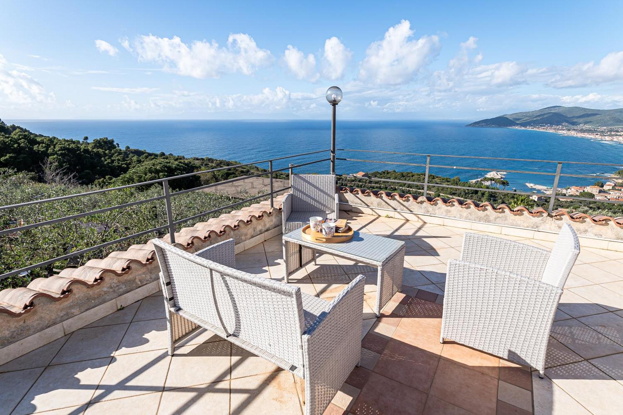 Bellezza In Cilento Panoramic Apts Castellabate Bagian luar foto