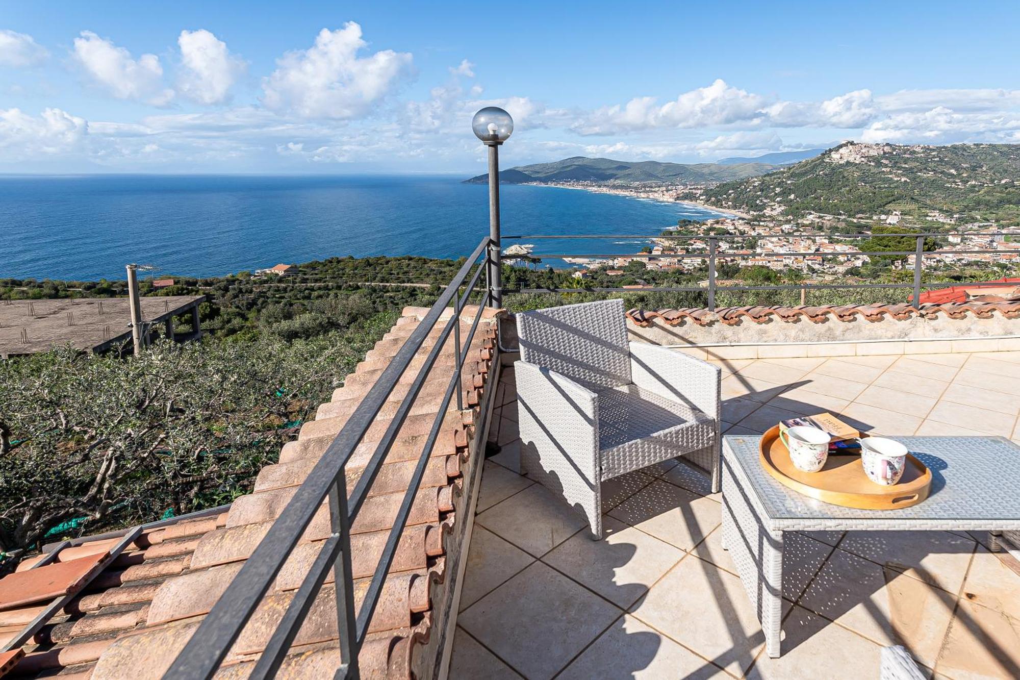 Bellezza In Cilento Panoramic Apts Castellabate Bagian luar foto