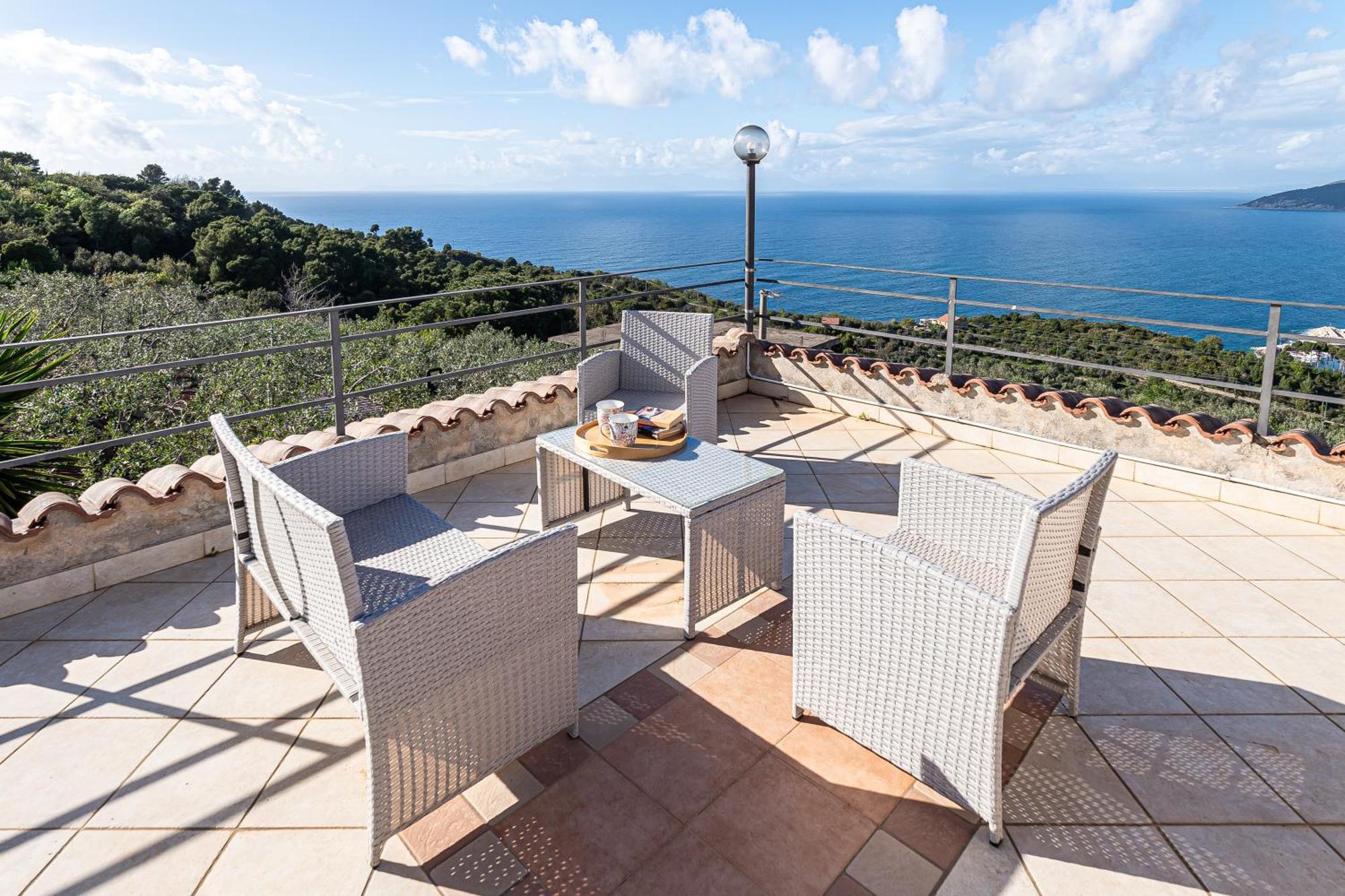 Bellezza In Cilento Panoramic Apts Castellabate Bagian luar foto