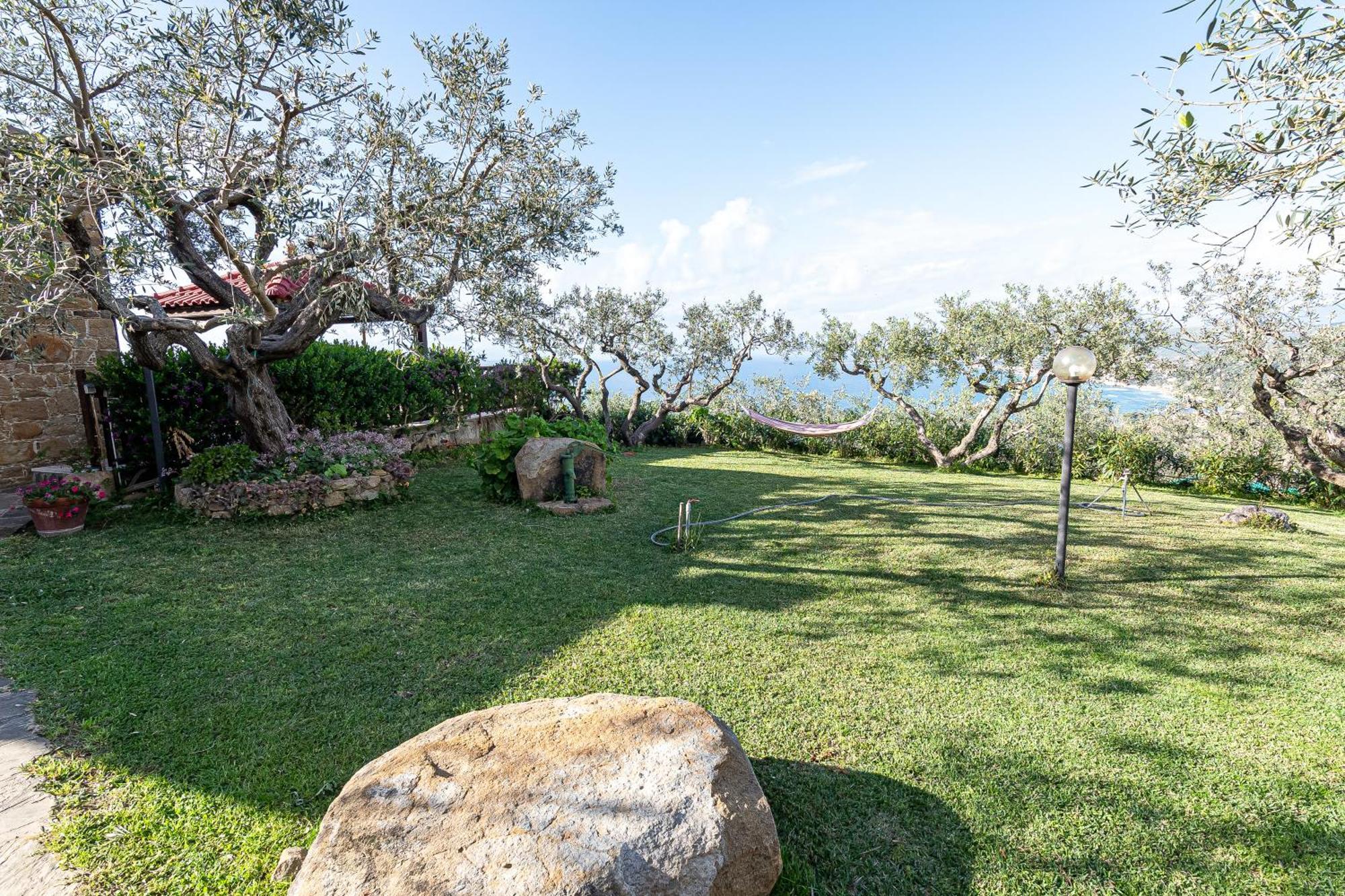 Bellezza In Cilento Panoramic Apts Castellabate Bagian luar foto